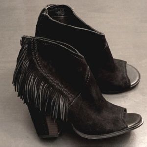Gianni Bini black suede fringe, peep, toe ankle bootie open toed